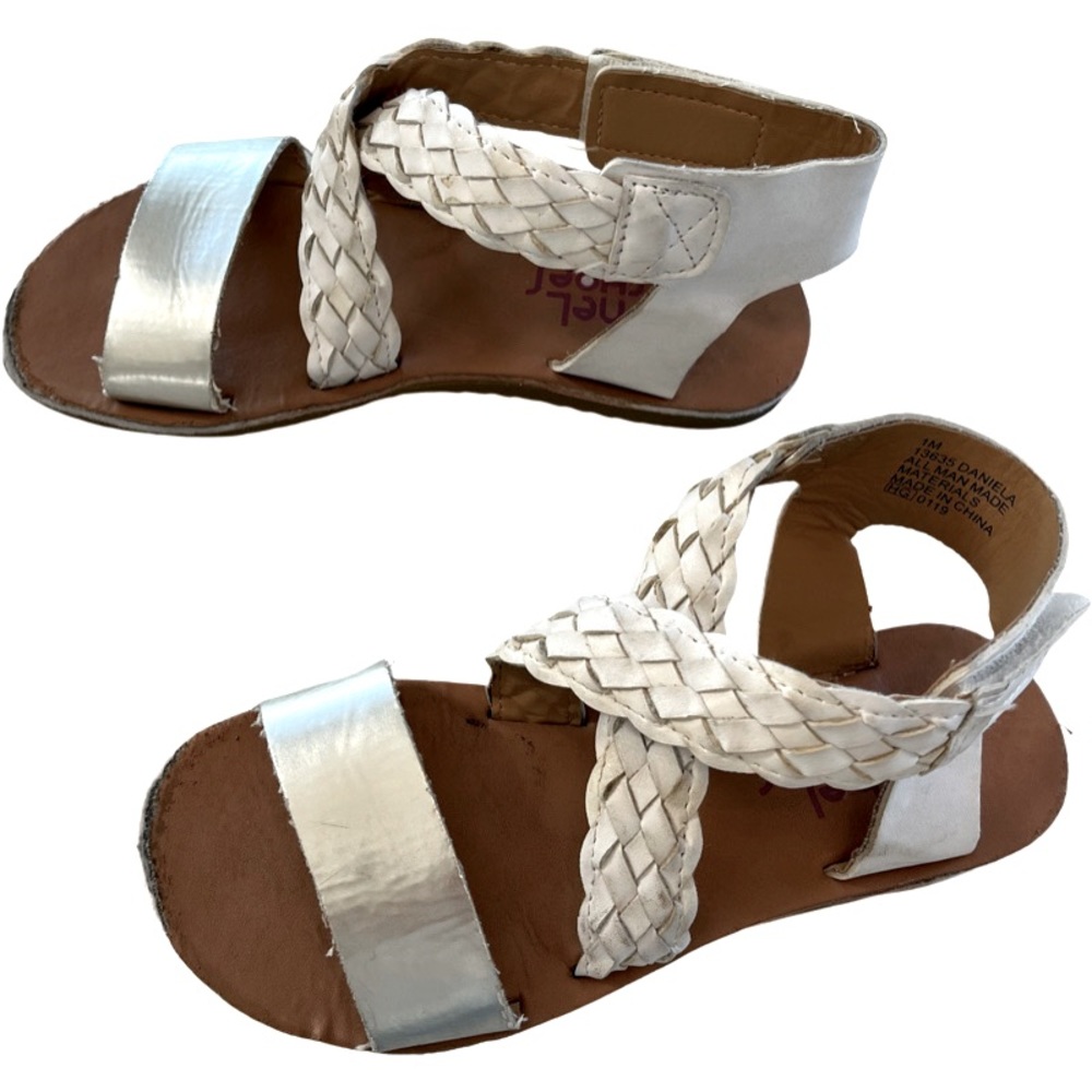 Rachel Shoes Sandal. White and Silver. 1